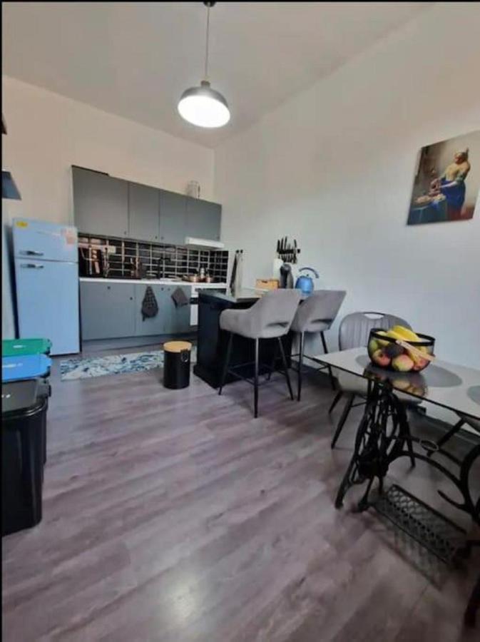 Ailes Center 3 Apartment Брюксел Екстериор снимка